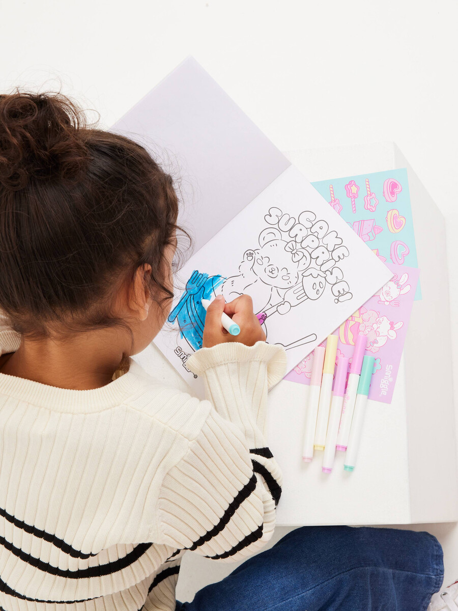 out about mess-free colour art