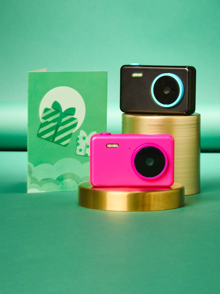 digital camera