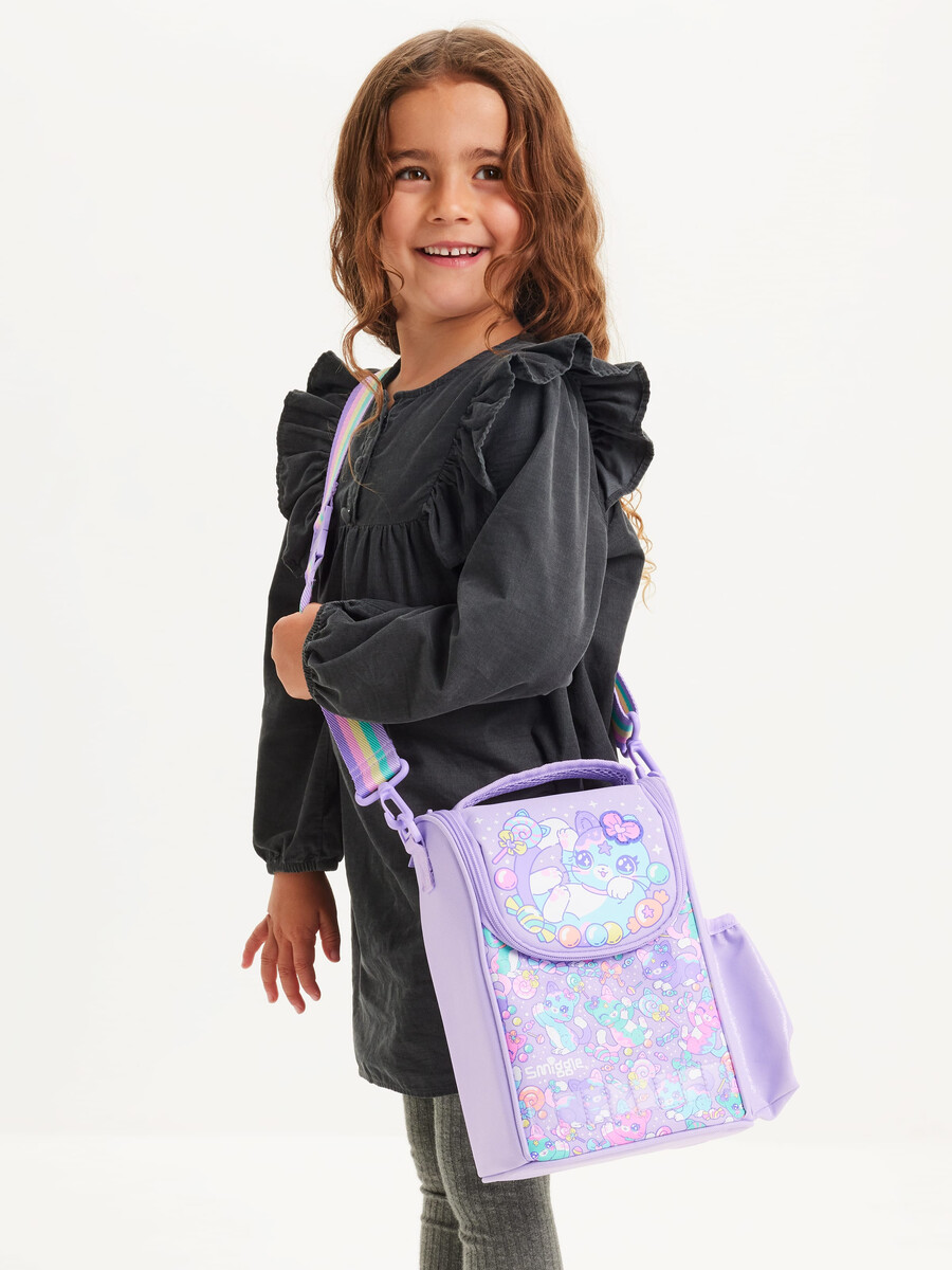 adventurous junior id lunchbox with strap