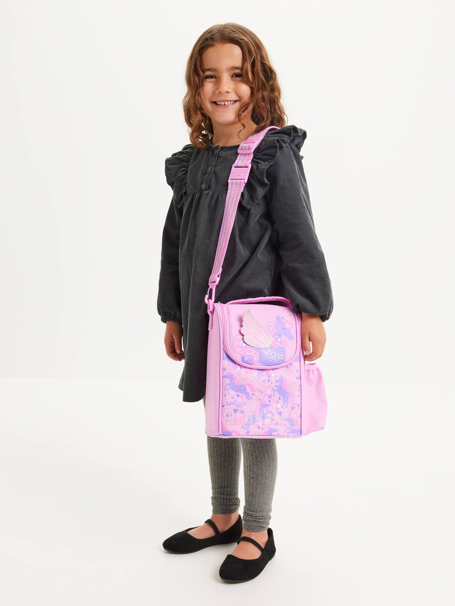 adventurous junior id lunchbox with strap